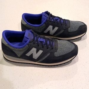 New Balance Women's Black and Purple Sneakers